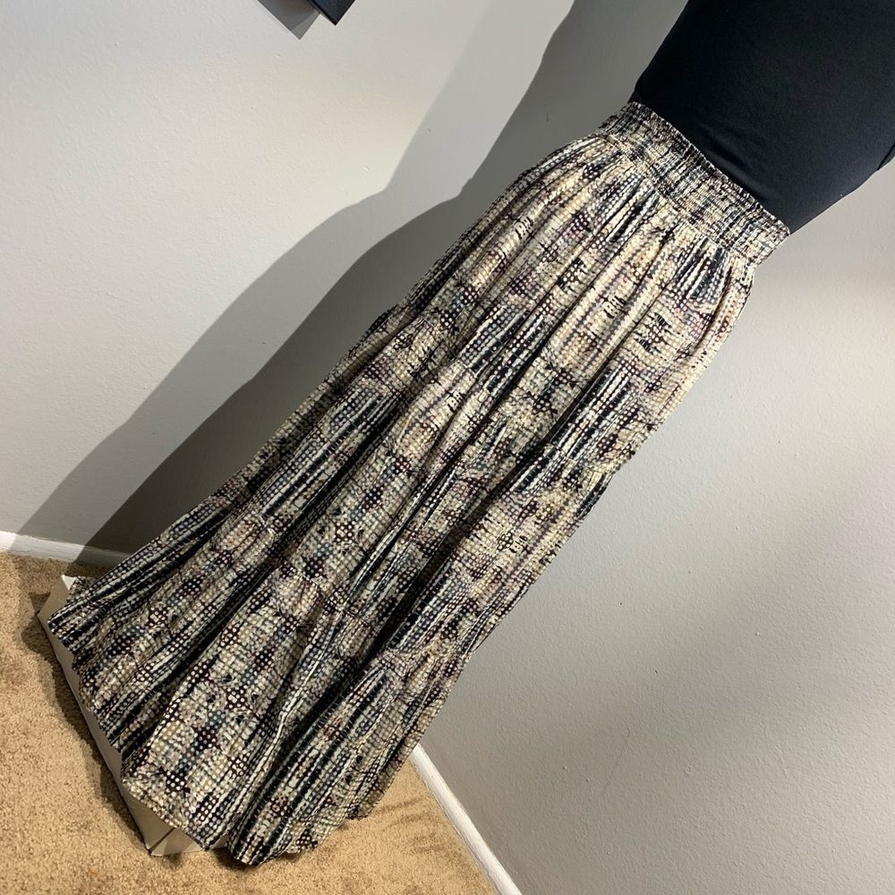 Solitaire Tiered Ruffle Maxi Skirt - Size Small - Picture 4 of 10